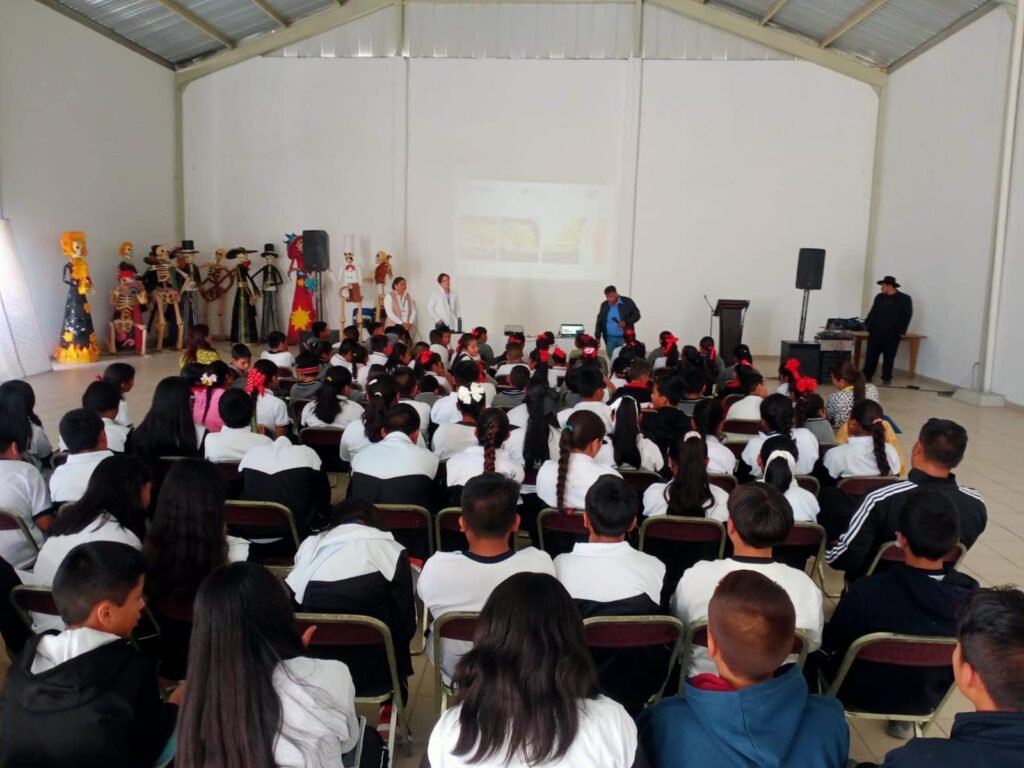 Ayuntamiento de San Andrés Calpan realiza plática “Educación Ambiental” en colaboración con la SMADSOT