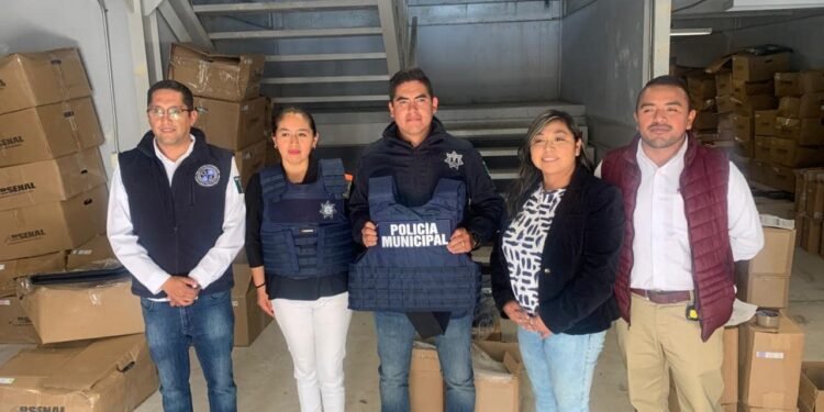 Chiautzingo recibe nuevo equipo para fortalecer su seguridad pública