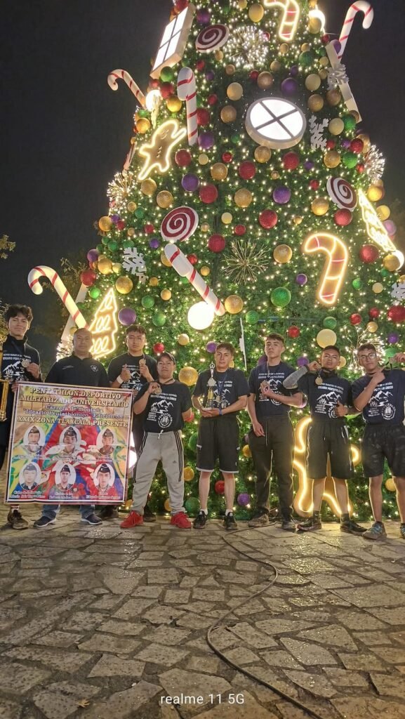 Jóvenes de Huejotzingo destacan en maratón de montaña en Nuevo León