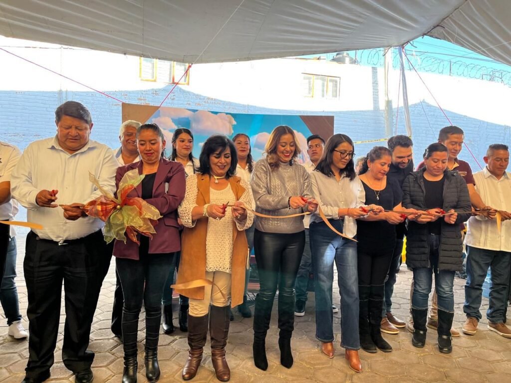 Rosy Díaz inagura la Feria del Pino y la Trucha en Tlahuapan