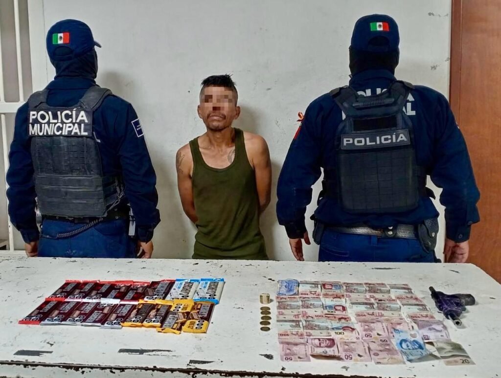 Detienen a presunto ladrón en Cuautlancingo con armas y dinero robado