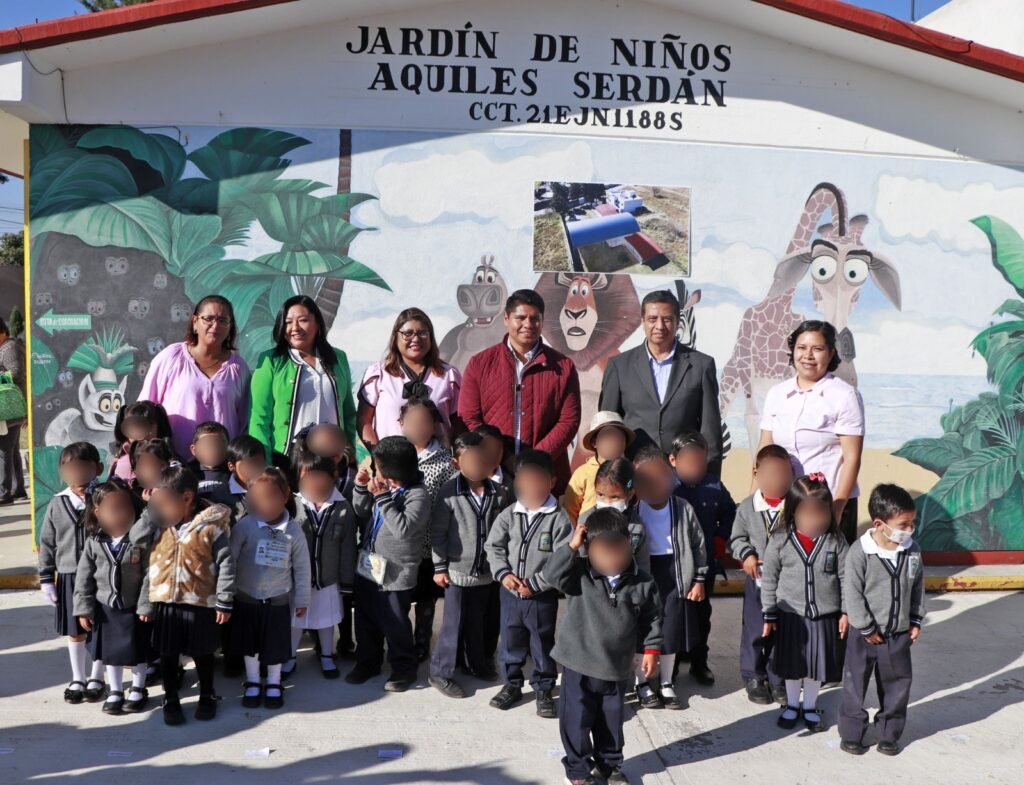 Omar Muñoz da inicio a la obra de techado en la Escuela Aquiles Serdán de Cuautlancingo