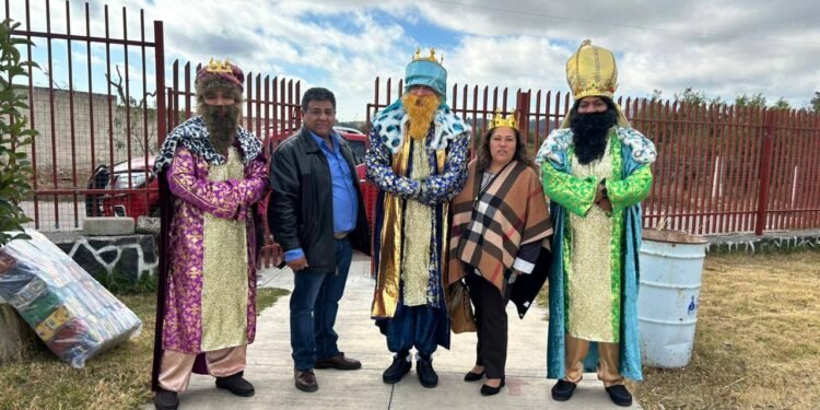 DIF Calpan lleva alegría y tradición a CAIC Pueblo Nuevo