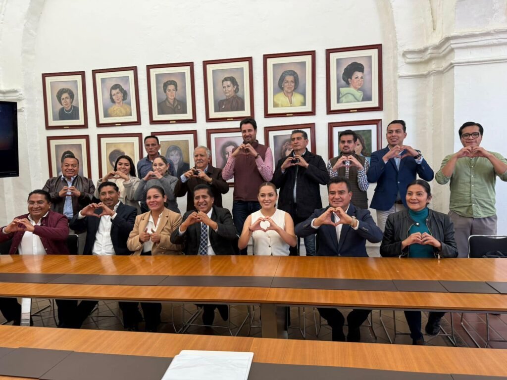 DIF Huejotzingo fortalece vínculos con el Sistema Estatal