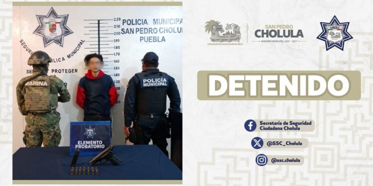 Detienen en San Pedro Cholula a joven por presunta portación ilegal de arma de fuego