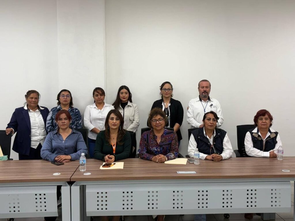 Capacitan al Comité Municipal de Salud en Cuautlancingo