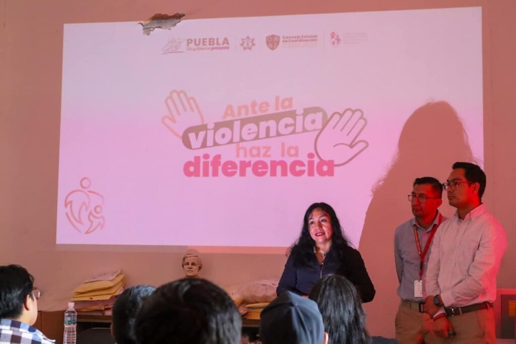 Imparten en Juan C. Bonilla la plática "Ante la Violencia, Haz la Diferencia"