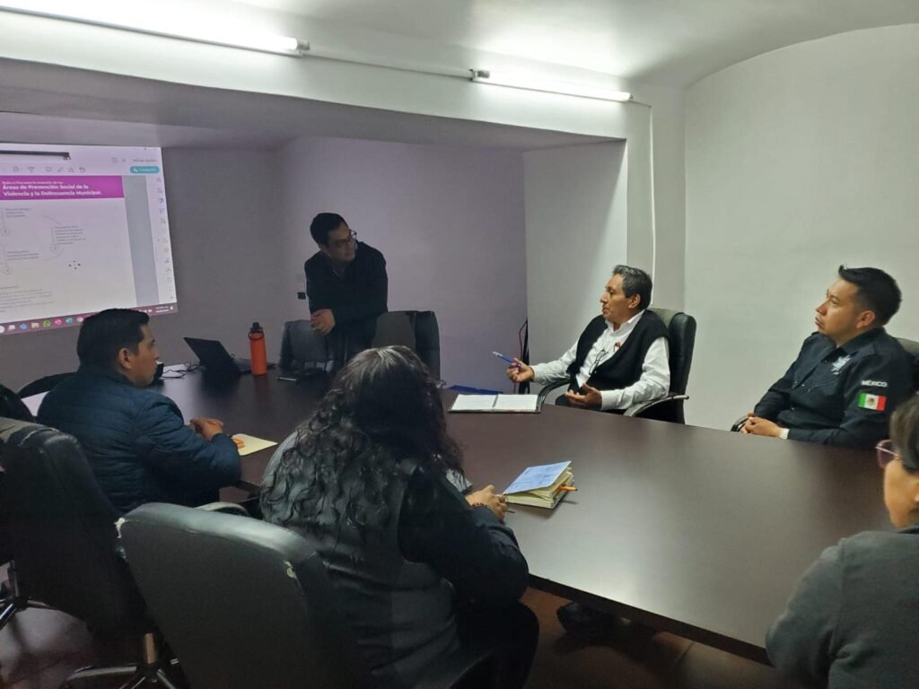 Policía Municipal de Calpan recibe capacitación integral en prevención del delito