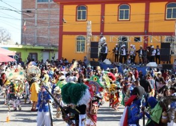 Carnaval de Domingo Arenas atrae a más de 3,000 participantes