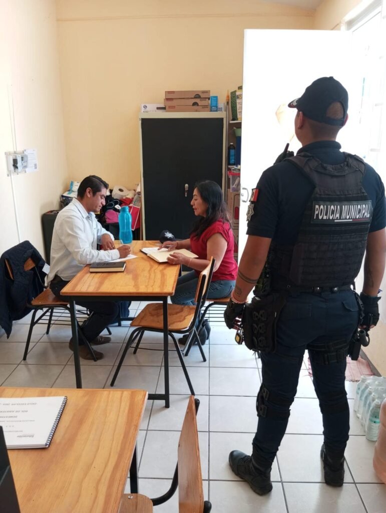 Refuerzan seguridad en instituciones educativas en Juan C. Bonilla