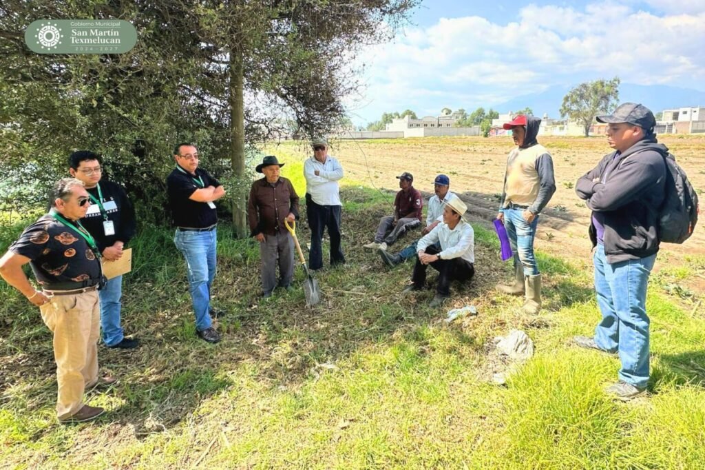 Gobierno de Texmelucan mejora el canal de riego de San Cristóbal Tepatlaxco