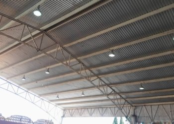 Domingo Arenas mejora alumbrado público en el Domo Municipal