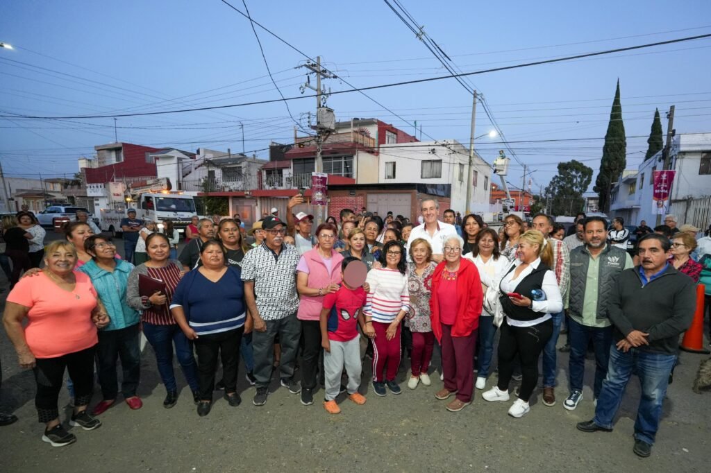 Pepe Chedraui moderniza alumbrado público en Coatepec con tecnología LED