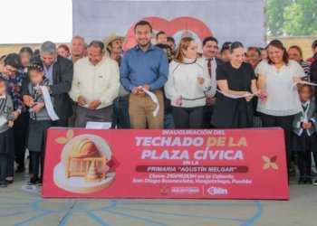 Roberto Solis inagura domo en Primaria “Agustín Melgar”