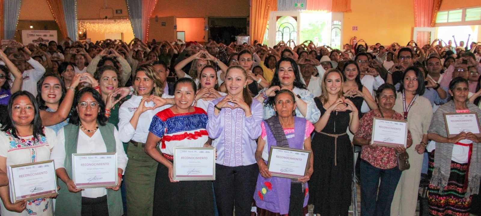 Mujeres de Huejotzingo se fortalecen con jornada “Puertas Abiertas por Amor a Puebla”