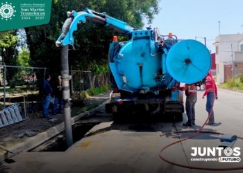 SOSAPATEX realiza limpieza de drenaje en Texmelucan