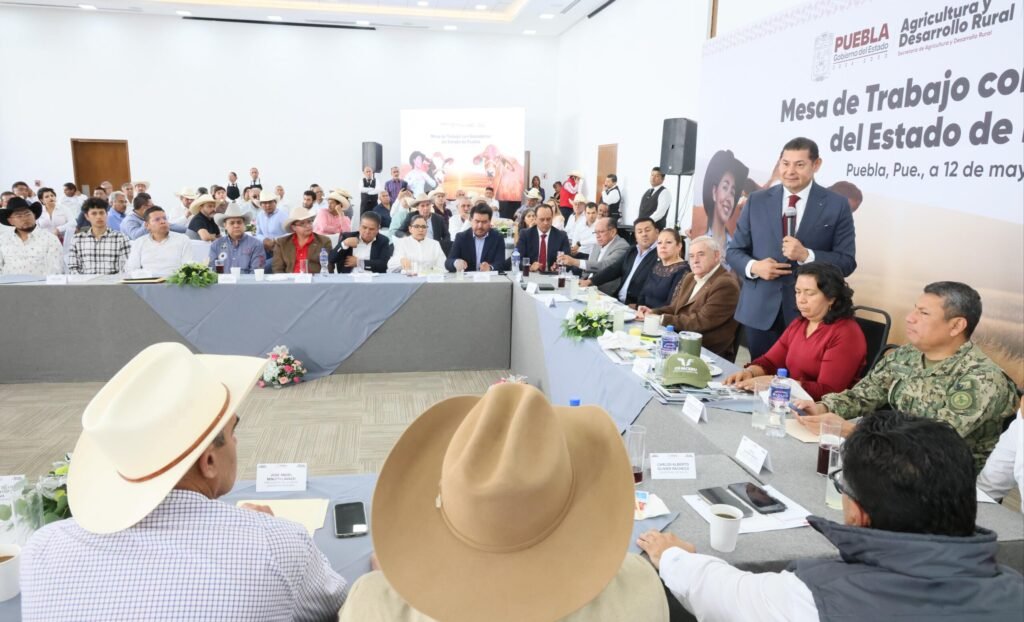 Alejandro Armenta reitera compromiso con el sector ganadero: “el campo no puede esperar”