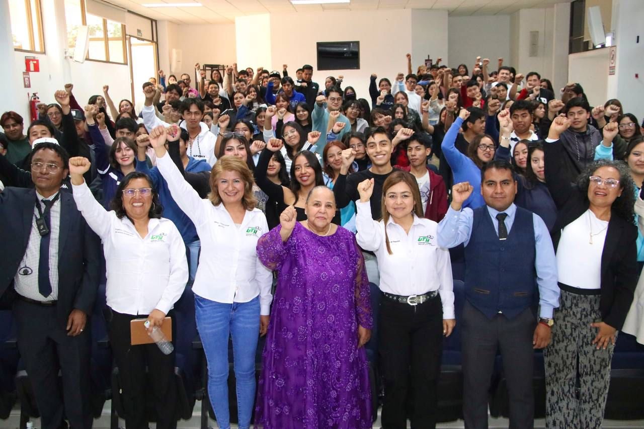 Embajadora de Sudáfrica, Beryl Rose Sisulu, visita la Universidad Tecnológica de Huejotzingo