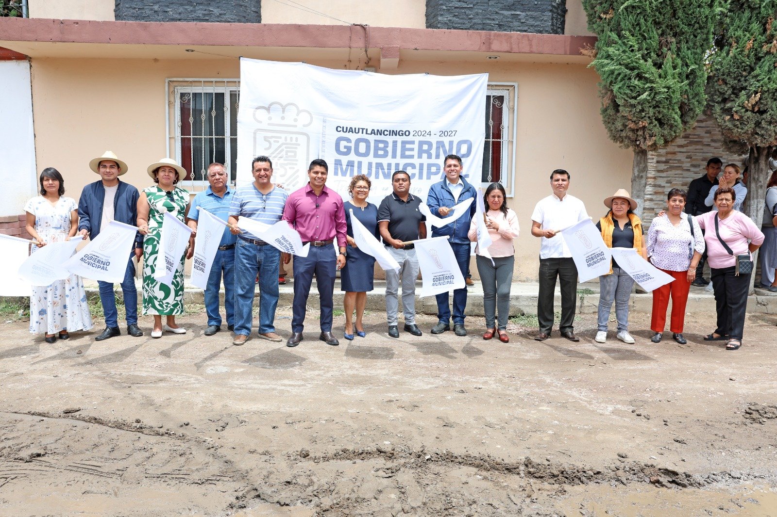 Inicia pavimentación en Sanctorum y Nuevo León: Omar Muñoz continúa maratón de obras en Cuautlancingo