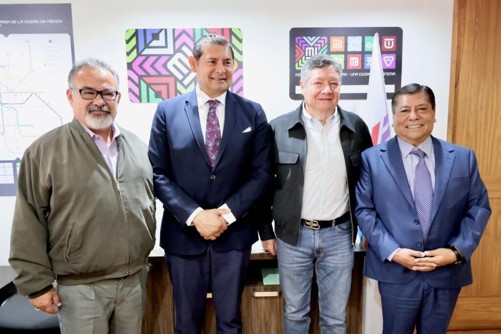 Puebla y CDMX avanzan en convenio para implementar transporte eléctrico: Alejandro Armenta