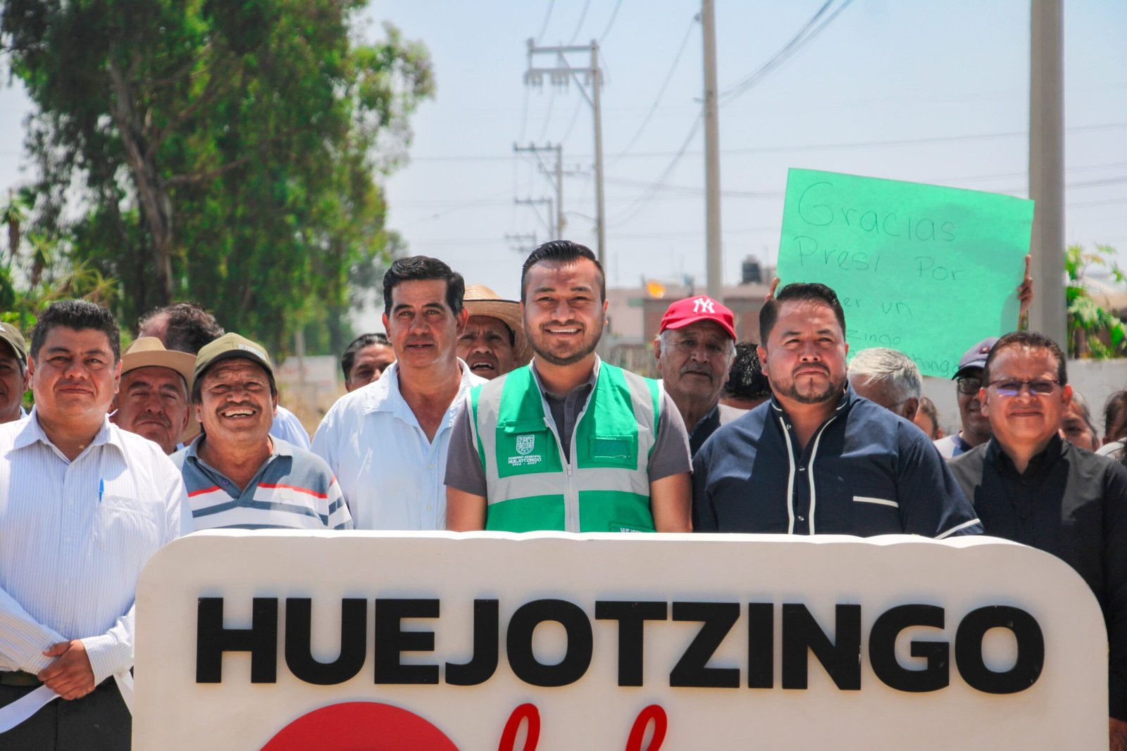Roberto Solís entrega la tercera vialidad del "Rescate Carretero" en huejotzingo