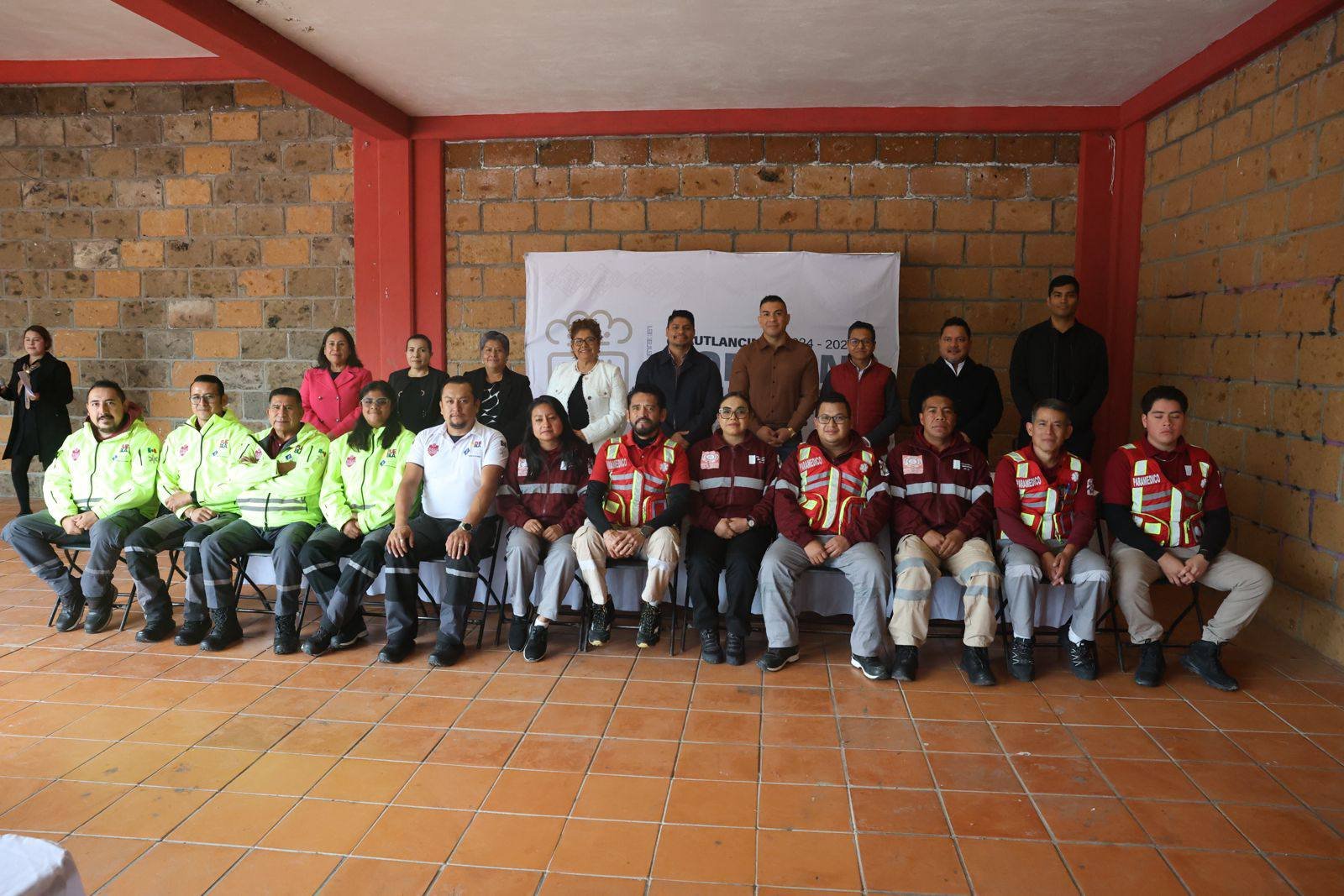 Cuautlancingo reconoce la entrega y compromiso de paramédicos en su día internacional