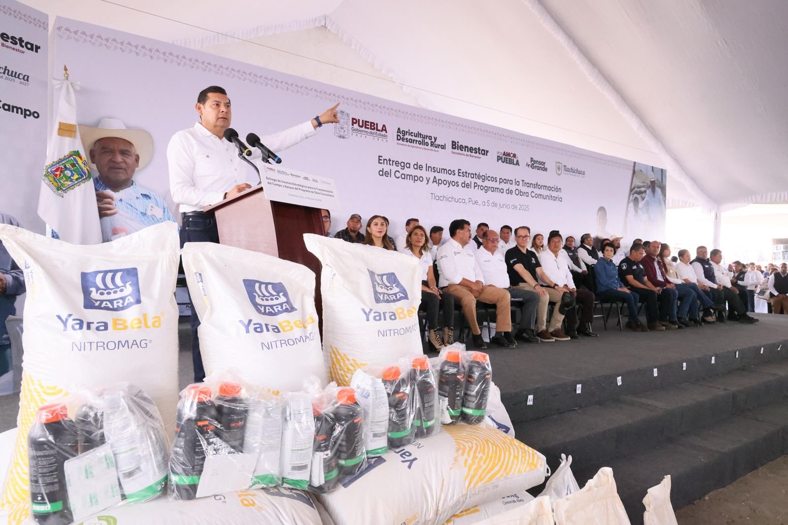 Alejandro Armenta impulsa desarrollo rural en Tlachichuca con inversión de 18 millones de pesos