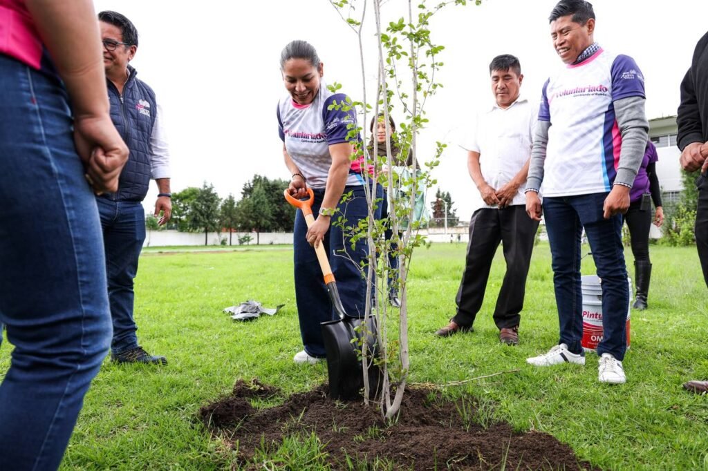 Encabeza alcaldesa jornada de reforestación