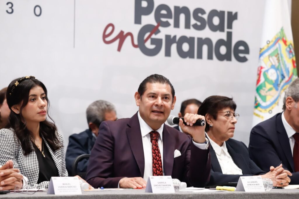 Gobierno de Puebla concreta disminución del 60% en costo de grúas y corralones
