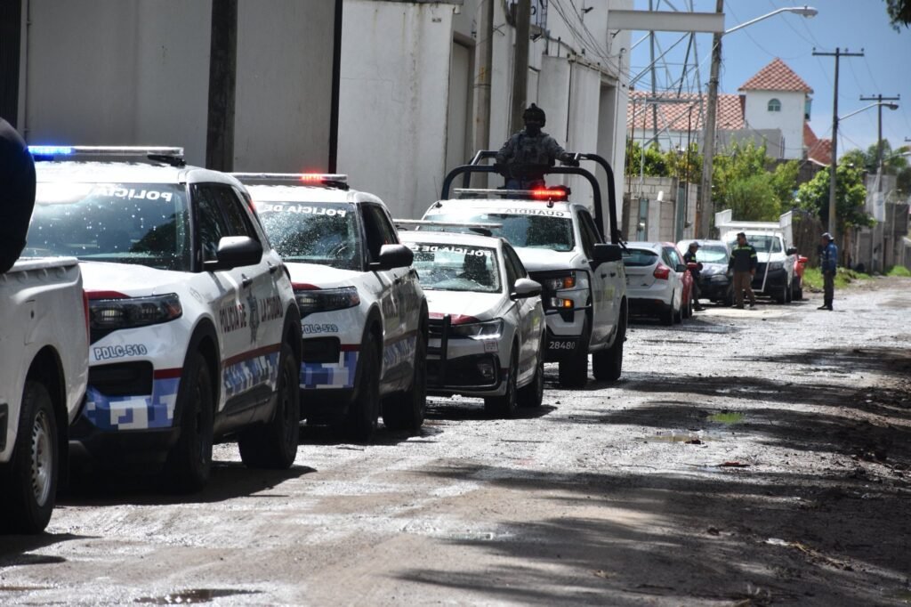 Retiran venta ilegal de alcohol en vía pública durante operativo conjunto en Puebla