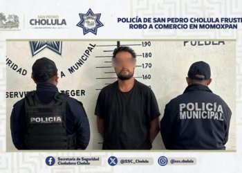 Policía de San Pedro Cholula frustra robo a comercio en Momoxpan