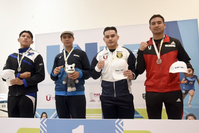 Premia la Rectora Lilia Cedillo a campeones de Box