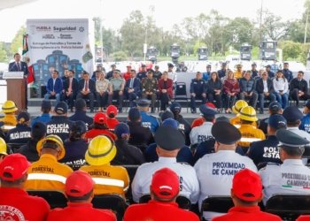 Puebla fortalece seguridad con entrega de 100 patrullas y 10 torres de vigilancia