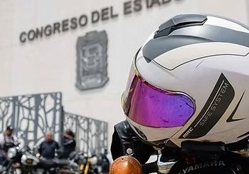 Comisión aprueba reformas para regular uso de motocicletas en Puebla