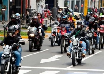 Motociclistas deberán cambiar tarjeta de circulación por nueva disposición de la Ley Casco