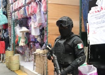 Operativos permanentes en mercados de San Pedro Cholula para salvaguardar el orden y la seguridad