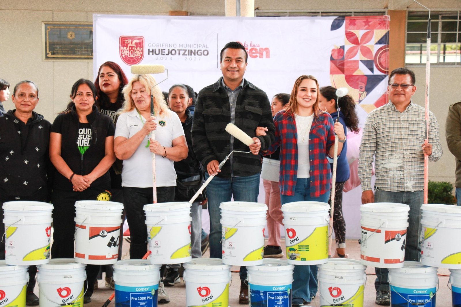 Rehabilitan secundaria en Huejotzingo con “Coloreando la Educación”