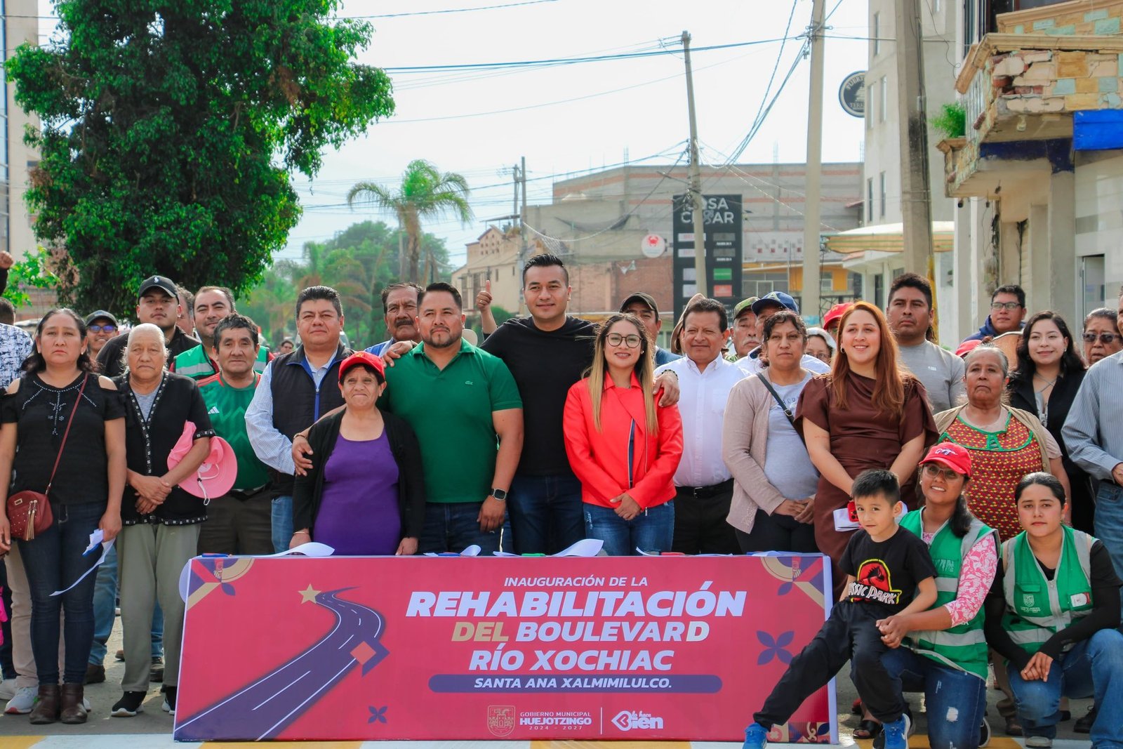 Roberto Solís inaugura la rehabilitación del Boulevard Río Xochiac