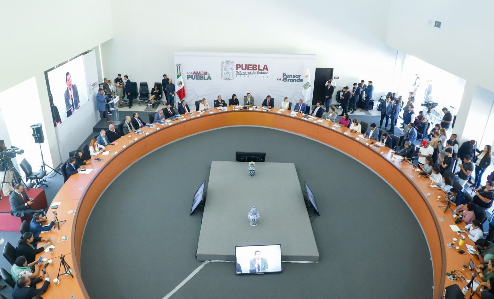 Con tecnología, seguridad y bienestar, Gobierno de Puebla avanza en proyectos federales