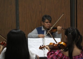 Fomenta UTH la cultura y el bienestar con clases instrumentales gratuitas