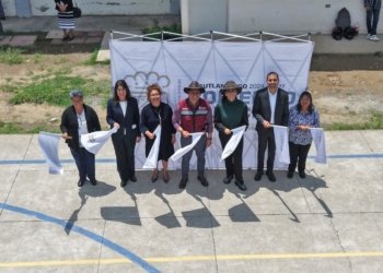 Omar Muñoz inaugura nuevo arco techo en Bachillerato Forjadores