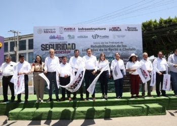 Inicia rehabilitación de laterales en la Recta a Cholula con apoyo de Pemex