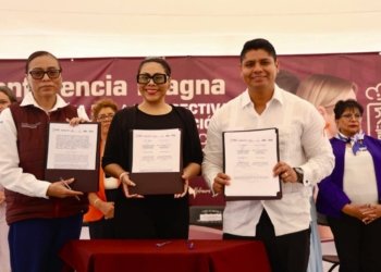 Omar Muñoz firma convenio con la Comisión Estatal de Atención a Víctimas