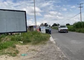 Localizan cuerpo encobijado sobre la carretera San Pedro Cholula–Nealtican