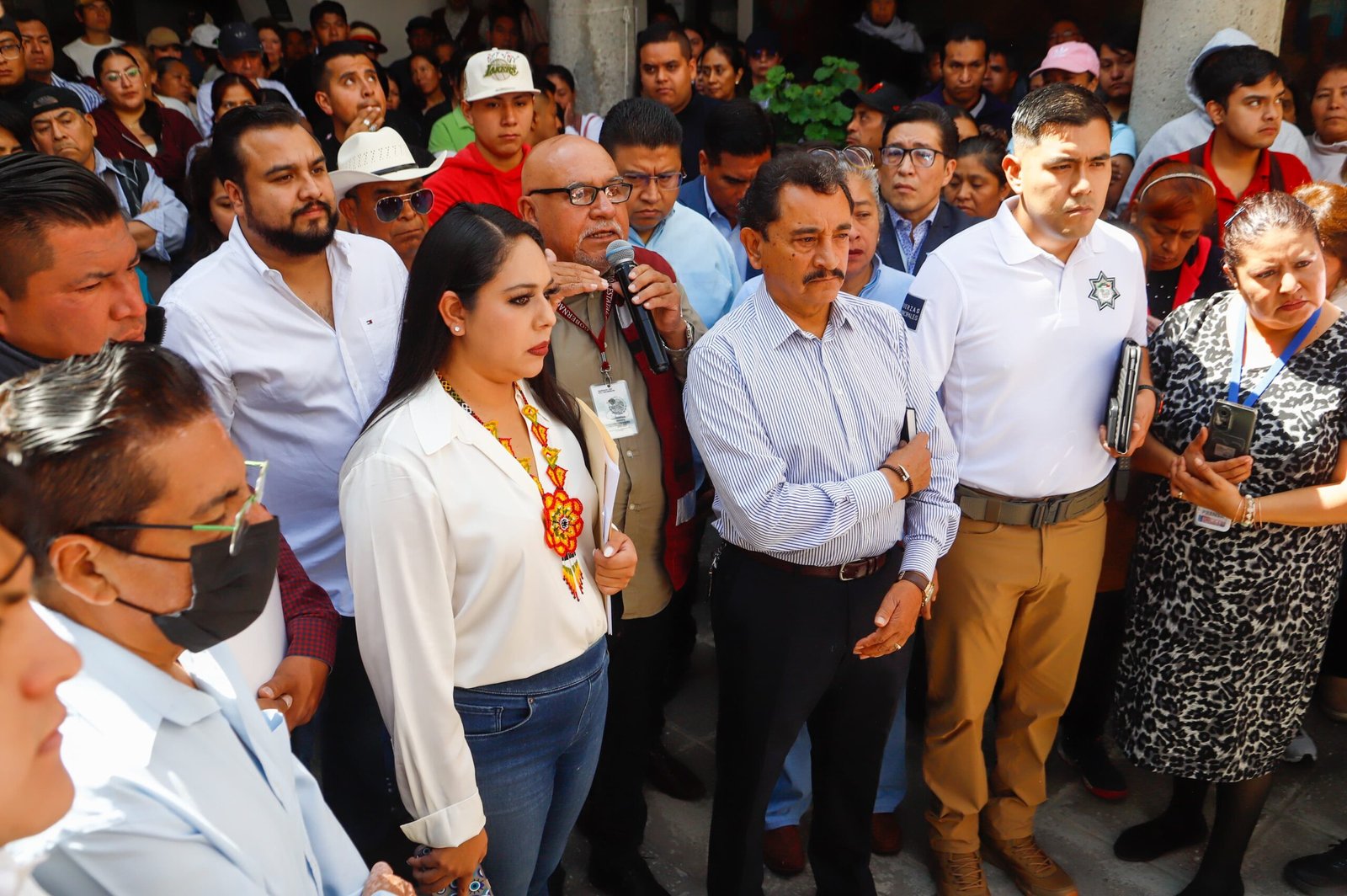 Tonantzin Fernández escucha a locatarios y garantiza Certeza jurídica en los espacios del Mercado Cosme del Razo