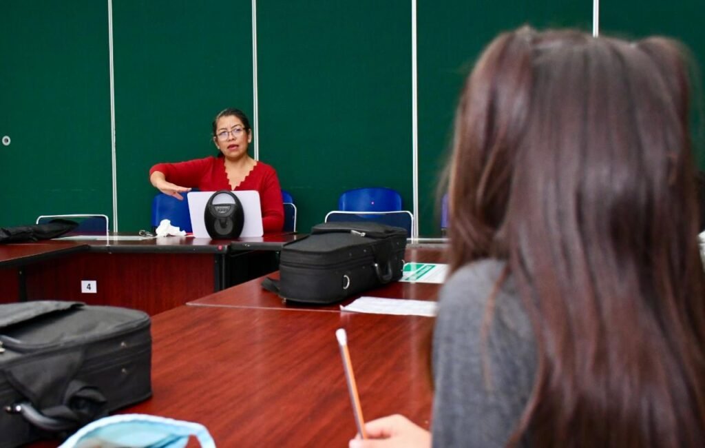 UTH realiza clases instrumentales gratuitas para jóvenes y comunidad