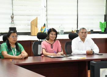 Firma UTH convenio con escuela de negocios IBS Americas